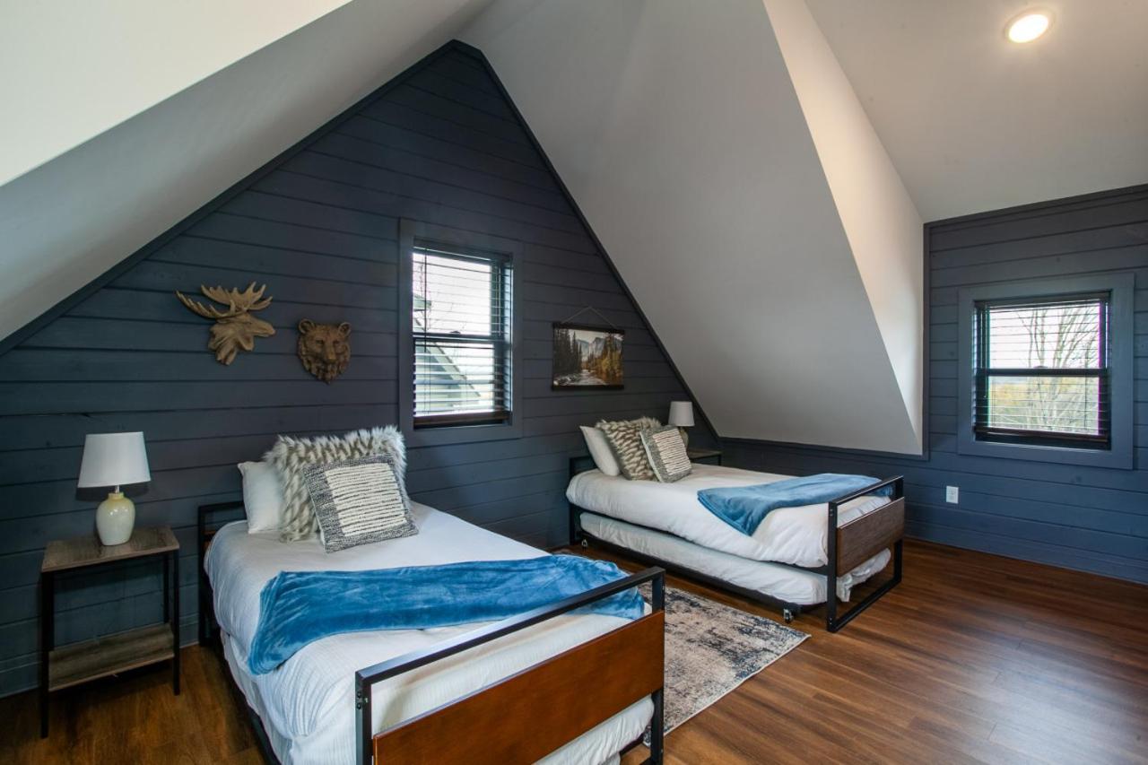 Chalet Amelia Lake View Hottub Fireplace Arcade Dandridge Exterior foto